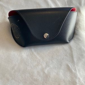 Ray-Ban button-front sunglasses case